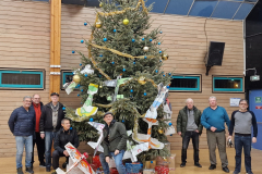 PHOTO-ARBRE-NOEL-ADHERENTS-CLUB-SERVON-1